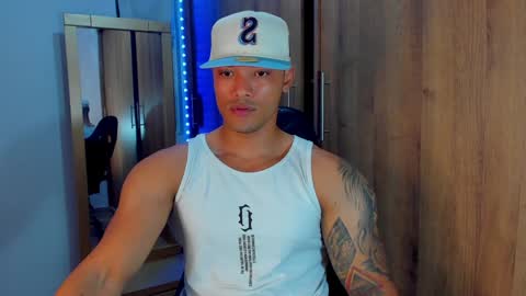 Snapshot of bryan_boy_ chatting on December 11, 11:00 pm bryan online show from December 11, 11:00 pm