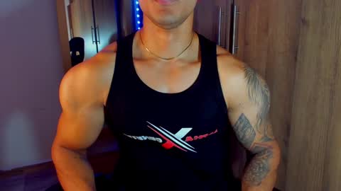 Snapshot of bryan_boy_ chatting on February 1, 11:16 pm bryan online show from February 1, 11:16 pm