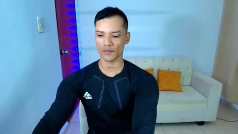 Snapshot of bryan_boy_ chatting on February 28, 2:01 am bryan online show from February 28, 2:01 am