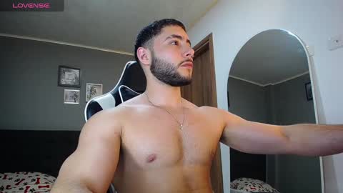 bryan_oficials online show from December 20, 3:03 am