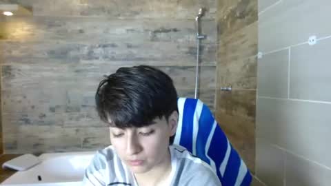 Snapshot of bryce_evans chatting on July 13, 2:53 pm B R Y C E online show from July 13, 2:53 pm