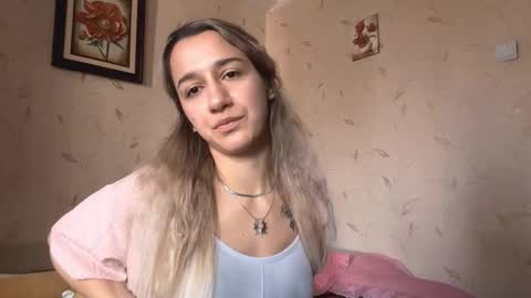 Snapshot of brynnclagett chatting on November 2, 10:17 am Hello My name is Rose  im new model here and little but shy but curious. online show from November 2, 10:17 am