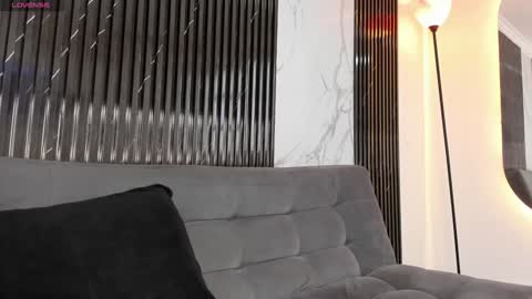 Bryxon  online show from December 12, 2:44 pm