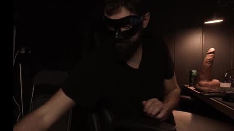 Snapshot of btarkhun chatting on December 14, 8:02 pm Anal Orgasm online show from December 14, 8:02 pm