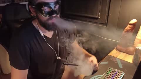 Snapshot of btarkhun chatting on March 27, 1:33 am Anal Orgasm online show from March 27, 1:33 am