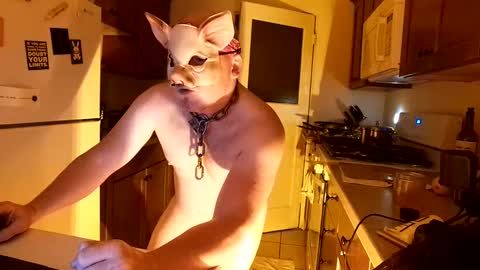 Snapshot of btmcub_sandiego chatting on March 2, 6:37 am bottom freak online show from March 2, 6:37 am