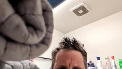 Snapshot of btownstud chatting on March 25, 10:32 am btownstud online show from March 25, 10:32 am