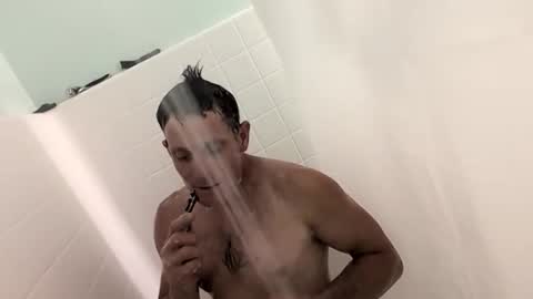 Snapshot of btownstud chatting on April 2, 6:33 am btownstud online show from April 2, 6:33 am