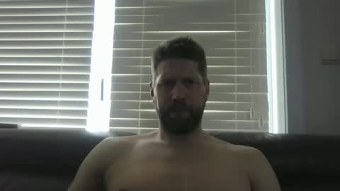 bubblebee1982 online show from April 5, 11:51 am