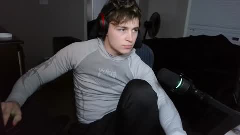 BubblebuttBdn online show from December 15, 1:43 am