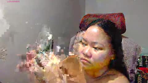 Snapshot of bubblebuttpinay chatting on February 9, 2:26 am Sunshine online show from February 9, 2:26 am