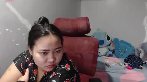 Snapshot of bubblebuttpinay chatting on June 1, 11:56 am Sunshine online show from June 1, 11:56 am