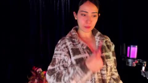 BubbleJereth online show from December 12, 11:50 am