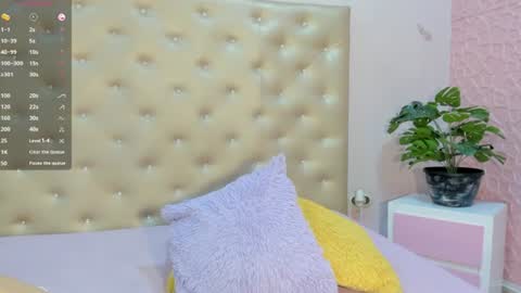 Snapshot of bubblex_ chatting on August 1, 2:49 pm online show from August 1, 2:49 pm