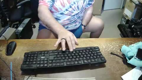 Snapshot of bucku2 chatting on January 18, 2:32 pm Bucku2 online show from January 18, 2:32 pm