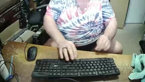 Bucku2 online show from April 18, 7:18 pm