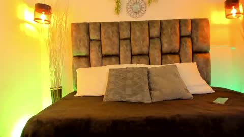 Snapshot of buda_cataleya chatting on April 21, 11:27 am buda cataleya online show from April 21, 11:27 am