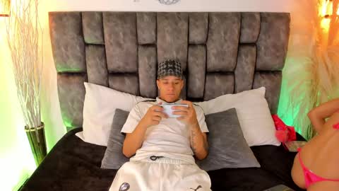 Snapshot of buda_cataleya chatting on April 23, 11:31 am buda cataleya online show from April 23, 11:31 am