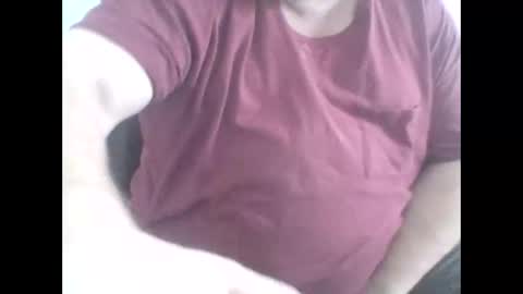 Snapshot of buddyluvzumore chatting on December 25, 5:15 pm buddyluvzumore online show from December 25, 5:15 pm