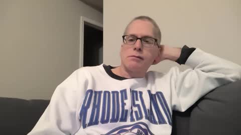 Snapshot of budman004 chatting on March 1, 4:25 am budman004 online show from March 1, 4:25 am