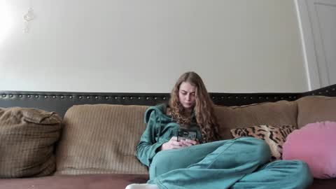 Buffy online show from February 11, 8:20 pm