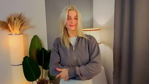 Snapshot of buffycabler chatting on November 19, 8:42 pm buffycabler online show from November 19, 8:42 pm