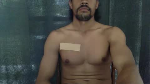 Snapshot of bulaboy27 chatting on March 24, 3:44 am meaty man online show from March 24, 3:44 am