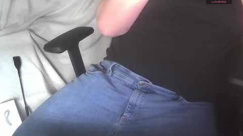 Snapshot of bullen2004 chatting on March 15, 10:21 am bullen2004 online show from March 15, 10:21 am