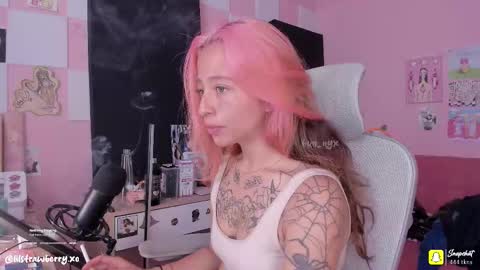 Snapshot of bun_nyx chatting on September 27, 6:02 pm        online show from September 27, 6:02 pm