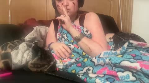 Snapshot of bunbunninjaz chatting on December 24, 5:38 am bunbunninjaz online show from December 24, 5:38 am