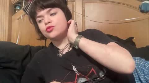 Snapshot of bunbunninjaz chatting on January 3, 6:55 am bunbunninjaz online show from January 3, 6:55 am