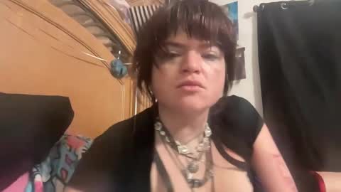 Snapshot of bunbunninjaz chatting on January 8, 4:23 am bunbunninjaz online show from January 8, 4:23 am