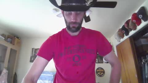 Snapshot of bunkcountry81 chatting on February 7, 8:42 pm Bunk online show from February 7, 8:42 pm