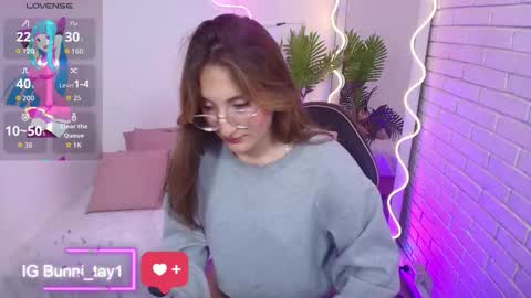 Snapshot of bunni_tay chatting on September 20, 11:33 am Bunni online show from September 20, 11:33 am