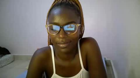 bunny_bliss1 online show from May 19, 1:56 am
