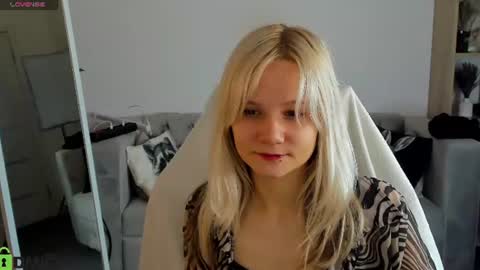 Elsy online show from June 10, 11:09 am