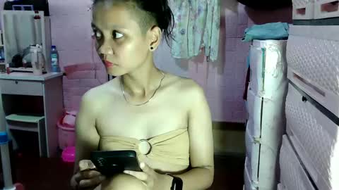 Snapshot of bunny_flower18 chatting on December 28, 11:41 am bunny_flower18 online show from December 28, 11:41 am