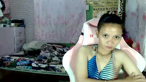 Snapshot of bunny_flower18 chatting on January 18, 5:48 pm bunny_flower18 online show from January 18, 5:48 pm