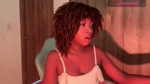 Snapshot of bunny_secrets chatting on October 16, 3:35 pm Isa online show from October 16, 3:35 pm