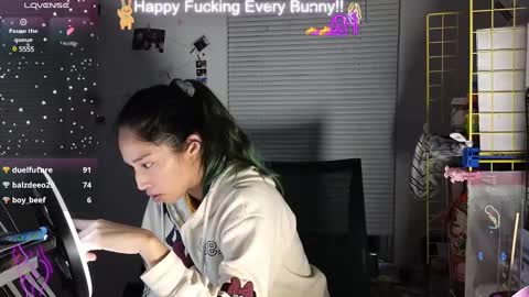 Snapshot of bunnycheekz chatting on December 14, 2:23 am Tokki  bunny  online show from December 14, 2:23 am