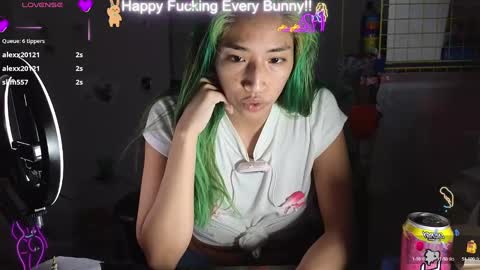 Snapshot of bunnycheekz chatting on January 31, 11:45 pm Tokki  bunny  online show from January 31, 11:45 pm