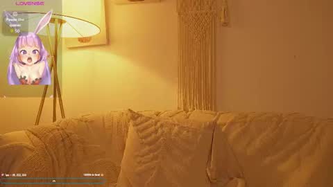 Snapshot of bunnycute_shy chatting on November 14, 12:15 pm 30 Off online show from November 14, 12:15 pm