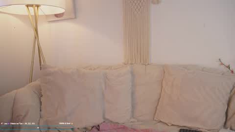 Snapshot of bunnycute_shy chatting on November 29, 1:47 pm 30 Off online show from November 29, 1:47 pm