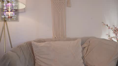 Snapshot of bunnycute_shy chatting on February 7, 1:26 pm 30 Off online show from February 7, 1:26 pm