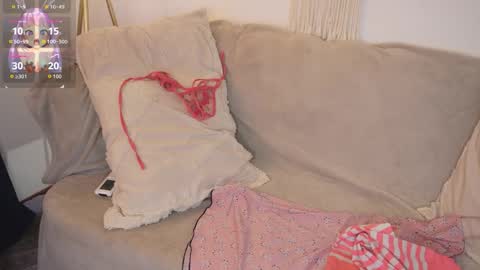 Snapshot of bunnycute_shy chatting on March 17, 1:36 pm 30 Off online show from March 17, 1:36 pm