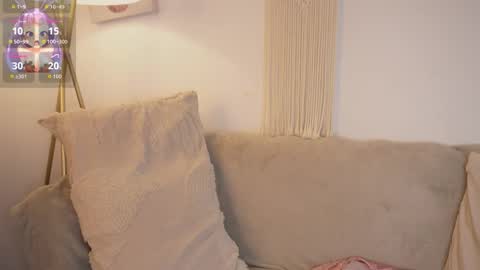 Snapshot of bunnycute_shy chatting on March 19, 12:20 pm 30 Off online show from March 19, 12:20 pm