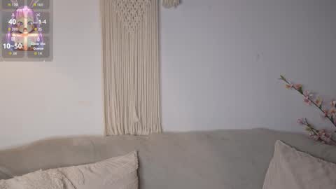 Snapshot of bunnycute_shy chatting on March 24, 12:32 pm 30 Off online show from March 24, 12:32 pm