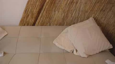 Snapshot of bunnycute_shy chatting on April 16, 12:39 pm 30 Off online show from April 16, 12:39 pm