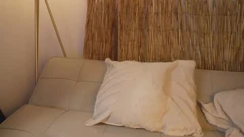 Snapshot of bunnycute_shy chatting on April 27, 12:47 pm 30 Off online show from April 27, 12:47 pm