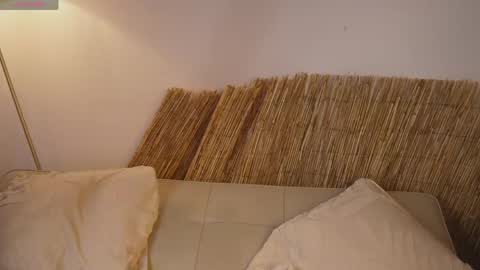 Snapshot of bunnycute_shy chatting on May 5, 12:57 pm 30 Off online show from May 5, 12:57 pm